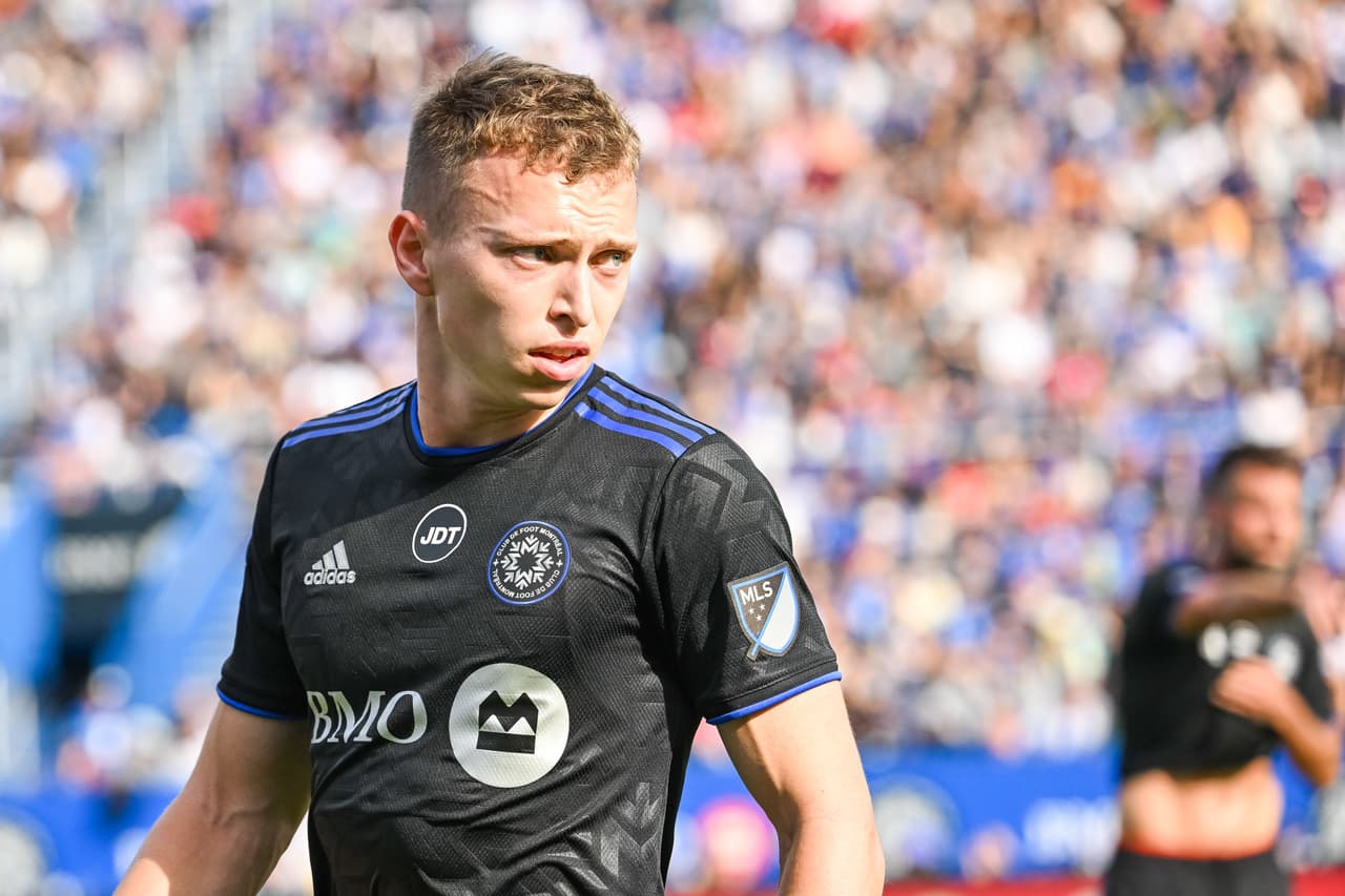 Tres años fueron suficientes para catapultar el lateral Alistair Johnston desde la MLS al Celtic FC de Escocia.