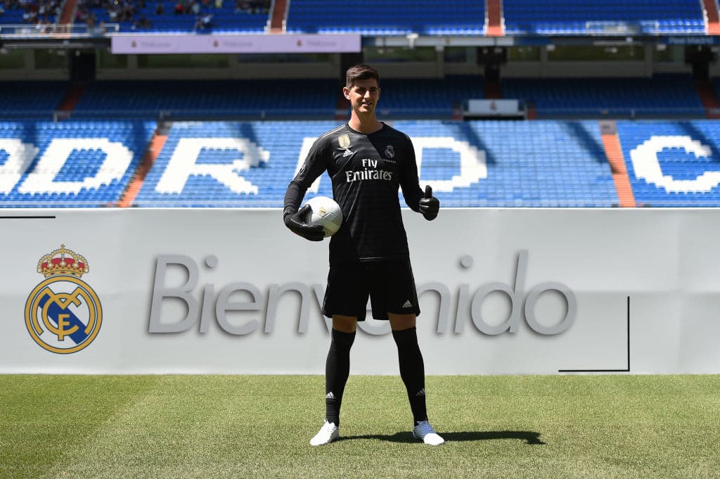 Courtois pisó por primera vez el césped del Santiago Bernabéu con la playera del Real Madrid.