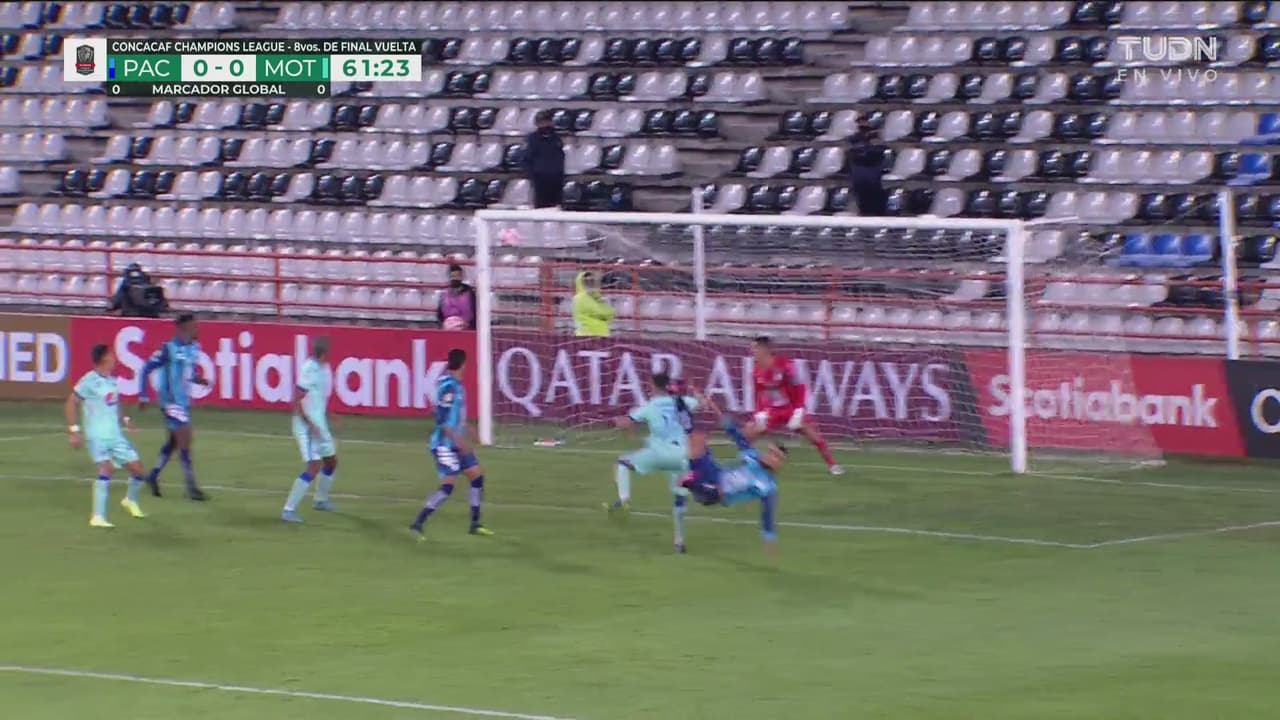 ¡Los ponen a temblar! Trivero gana de cabeza y por poco abre el marcador