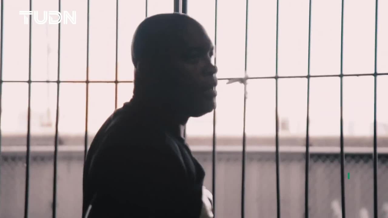 Conor McGregor acepta pelear con Anderson Silva