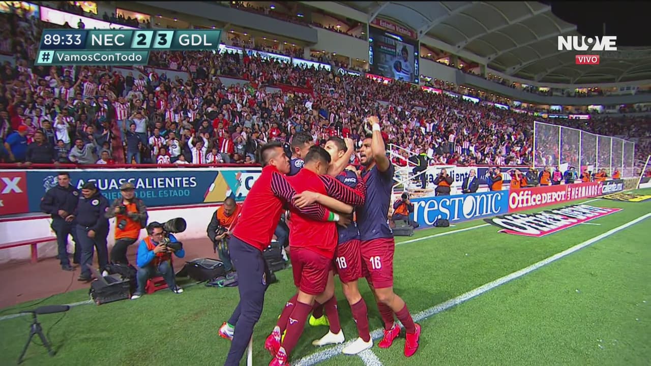 Gol Ronaldo Cisneros (Necaxa 2-3 Chivas)