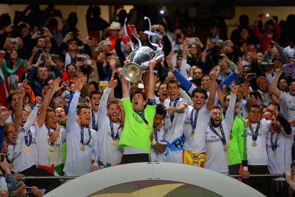 En el otro duelo, Real Madrid busca hacer historia como el primer bicampeón de la Champions League bajo su nuevo formato el cual se estableció en la temporada 1992-93.