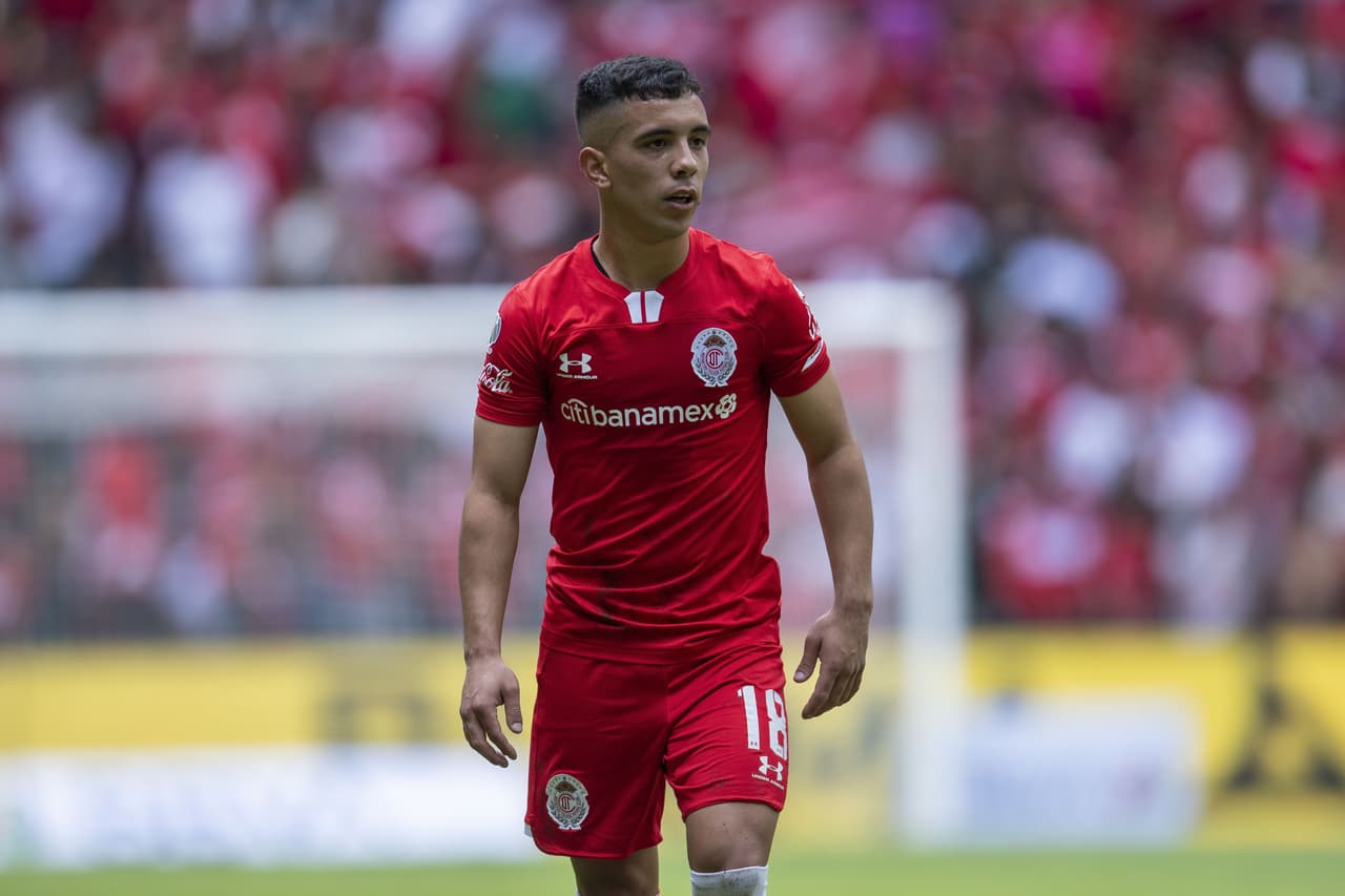 En un partido de volteretas, el Necaxa derrota a domicilio al Toluca 2-3 en un juego entretenido con gol de penal de Mauro Quiroga en el tiempo agregado.