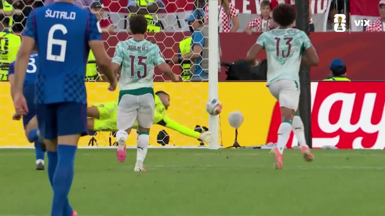 ¡Kovačić sacude el poste y Croacia roza el segundo!