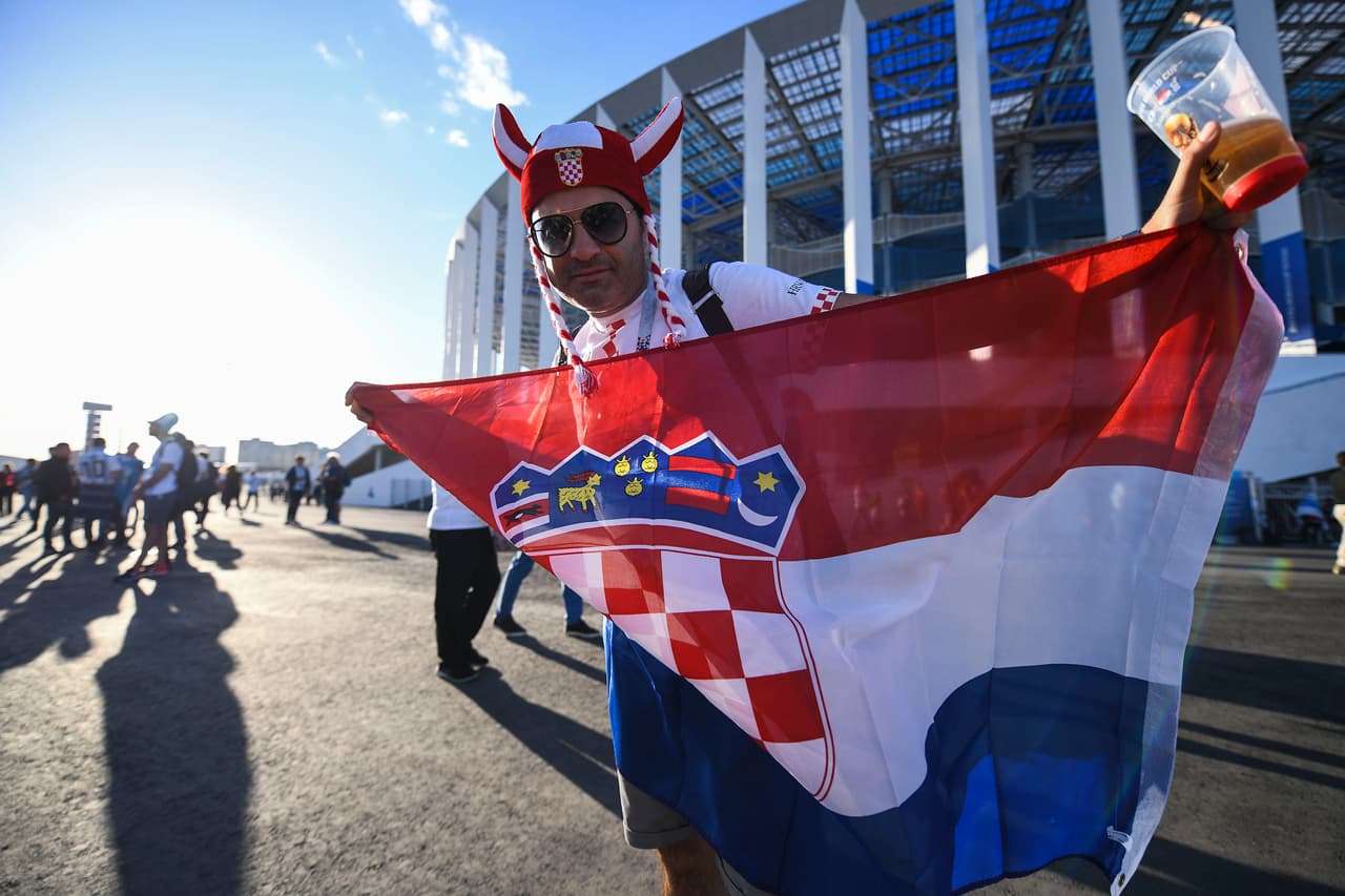 Los fanáticos de Argentina se aferran a la capacidad de Lionel Messi en su duelo contra Croacia, cuyos hinchas también hacen parte del colorido en el segundo partido de ambos equipos en Rusia 2018.