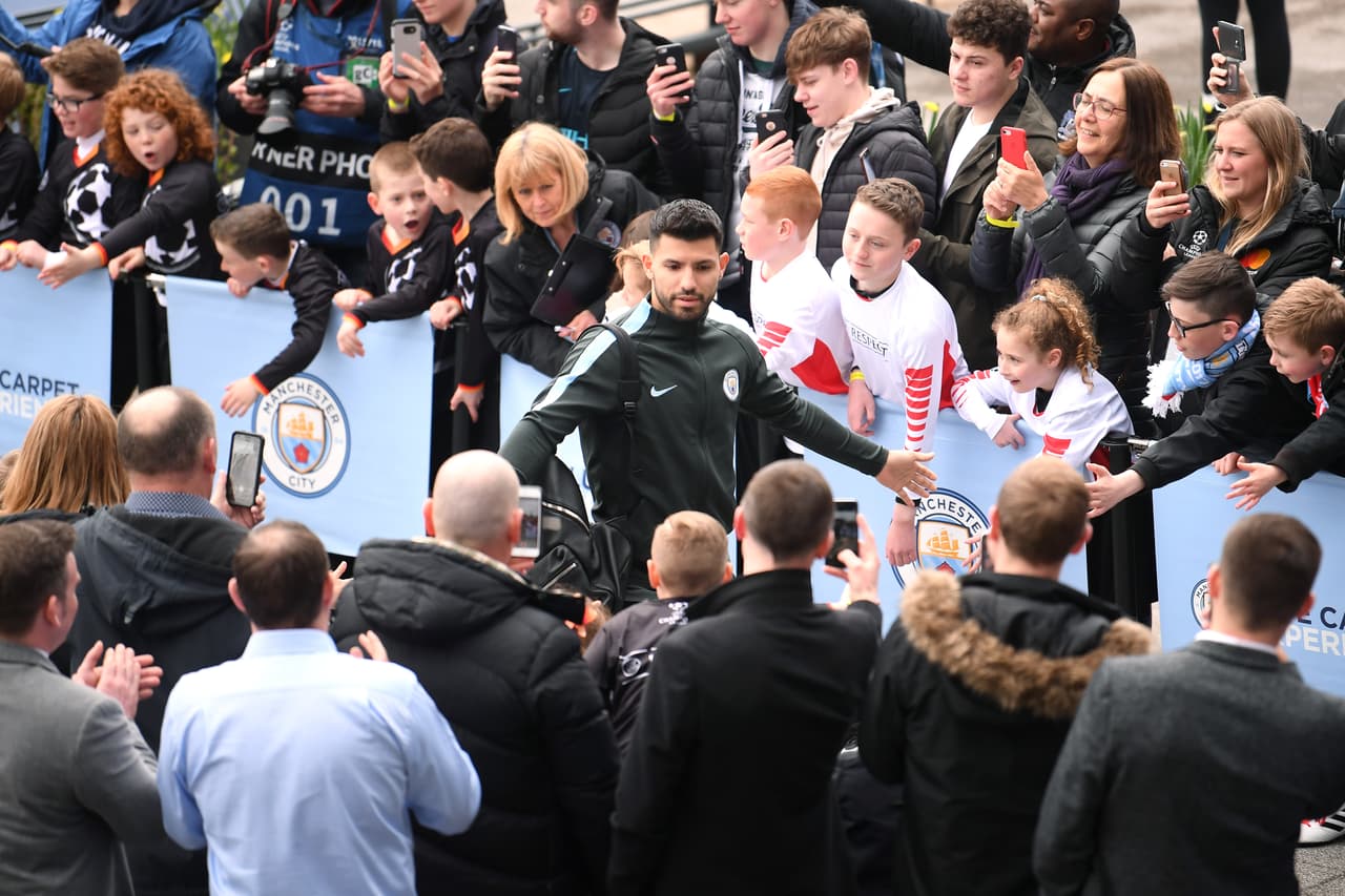 El respaldo de los hicnhas a sus jugadores es un reconocimiento a una temporada brillante del equipo.