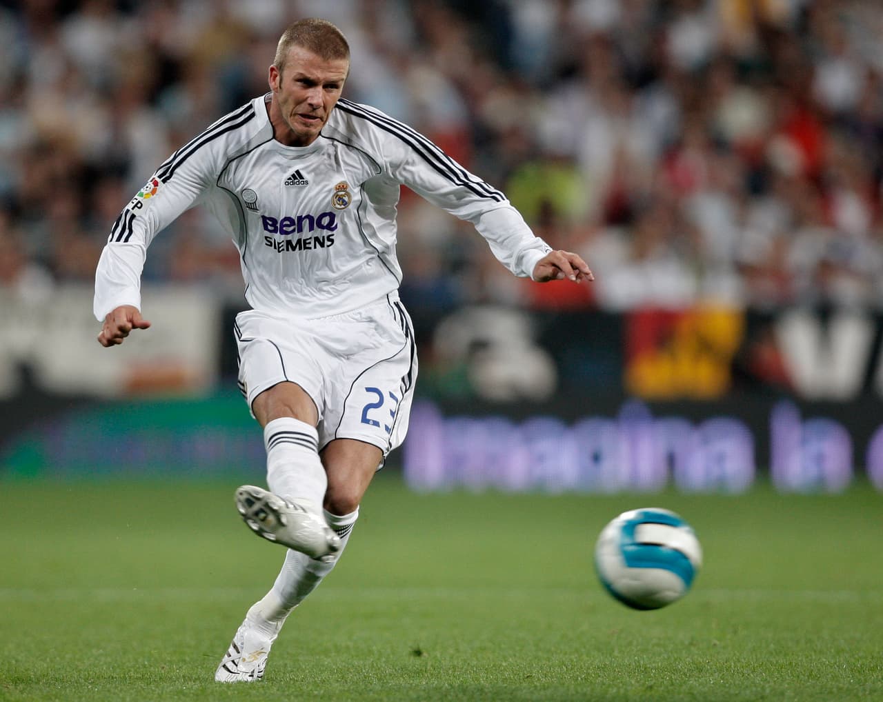 En 2003, Beckham cumplió el sueño de muchos al convertirse en uno de los Galácticos del Real Madrid.