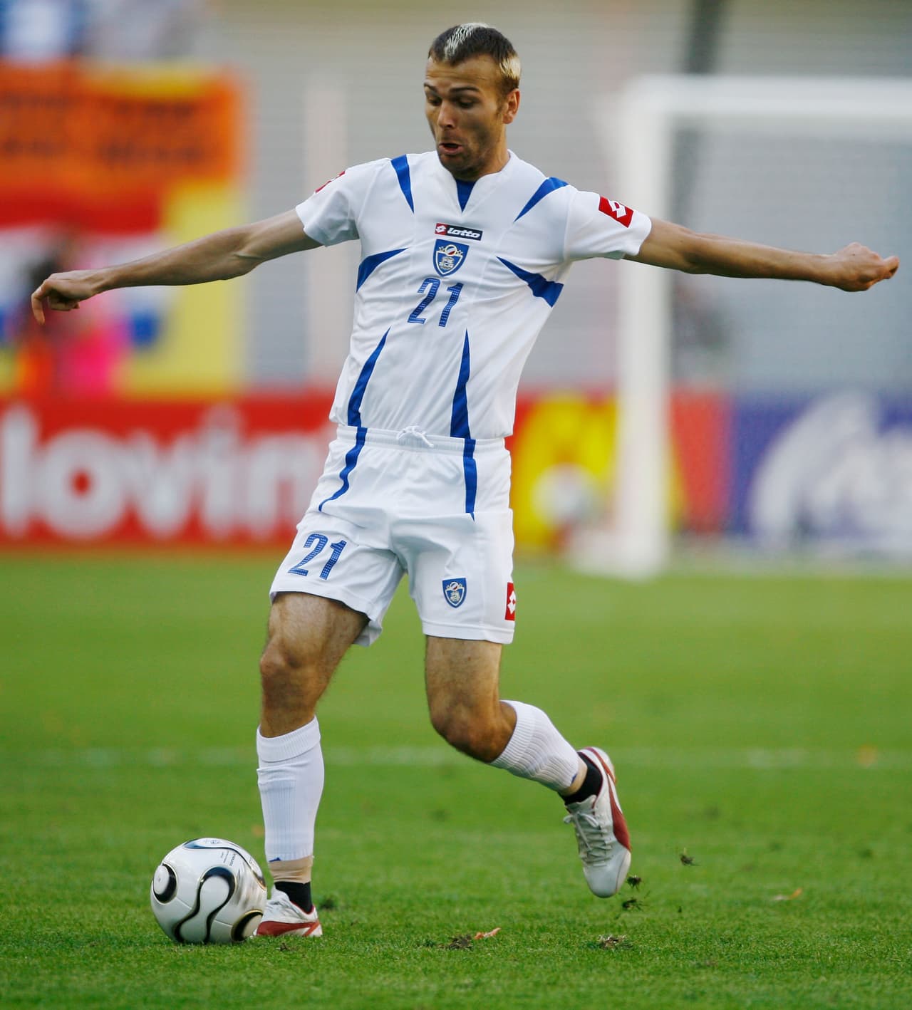 Otro atacante de la escuadra serbio-montenegrina, fue
<b>Danijel Ljuboja</b>, quien anotó siete goles en dos temporadas en el Paris Saint-Germain.