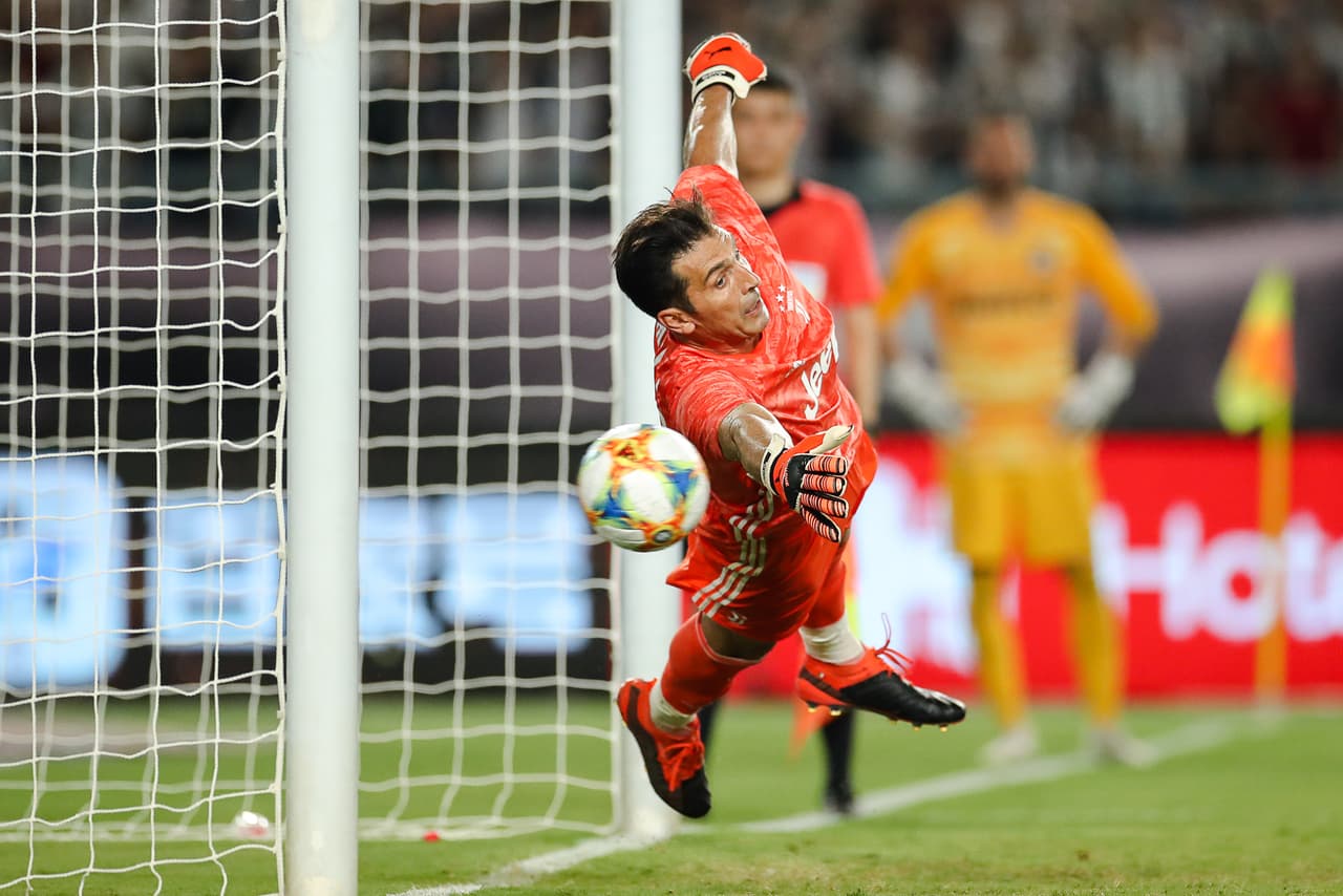 Gianluigi Buffon de 41 años regresó a la Juventus después de su paso por el PSG.