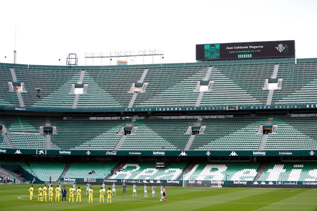 El partido entre el Villarreal y Real Betis acabó en empate 1-1. Pau Torres se encargó de abrir el marcador al minuto 5, pero fue hasta la segunda mitad cuando Aitor Ruibal García descontó para los béticos e igualó el partido durante la novena jornada de LaLiga.