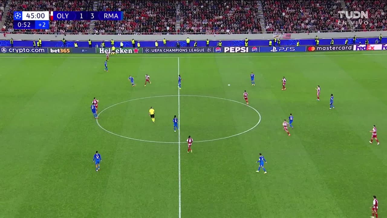 ¡TIRO ATAJADO! disparo por Ayoub El Kaabi.