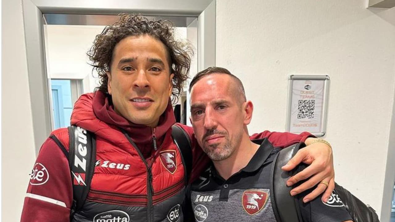 Guillermo Ochoa ‘conquista’ a Franck Ribery: “Hermano te amo” 