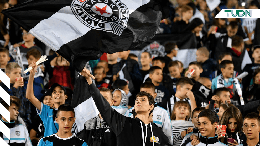 A causa de una sanción, sólo pudieron entrar aficionados menores a 15 años.