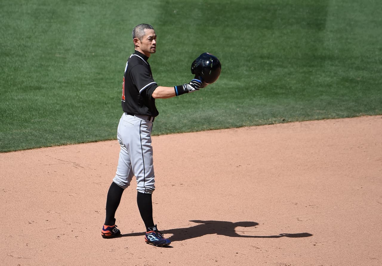 Ichiro Suzuki logró una nueva marca con los Marlins.