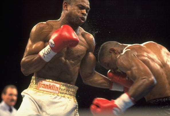 El 22 de mayo de 1993, Jones Jr. y Bernard Hopkins disputaron la corona mediana de la FIB. Hopkins llegó a la contienda como el mejor clasificado, pero Jones lo dominó durante 12 asaltos.