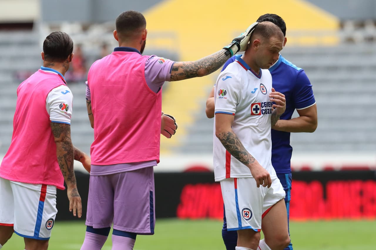 Quitan roja a Rotondi tras protesta y podrá jugar ante Puebla