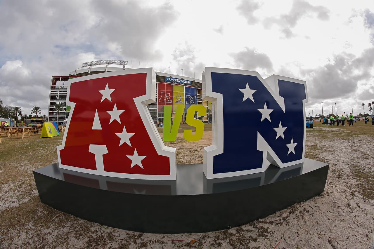 Una semana antes del Super Bowl LII, los jugadores más destacados de la temporada se enfrentaron en uno de los partidos más espectaculares del año.