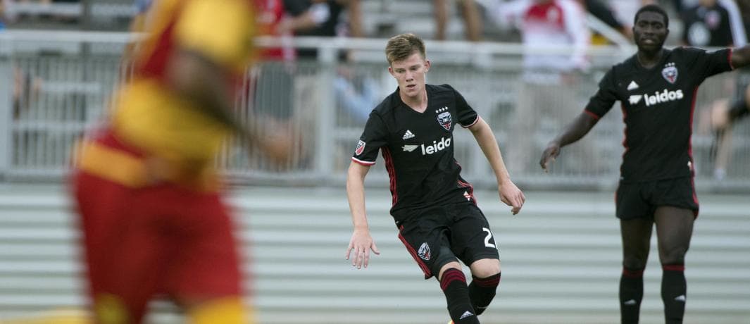 Chris Durkin (17) el más joven en el equipo de la capital del país, DC United