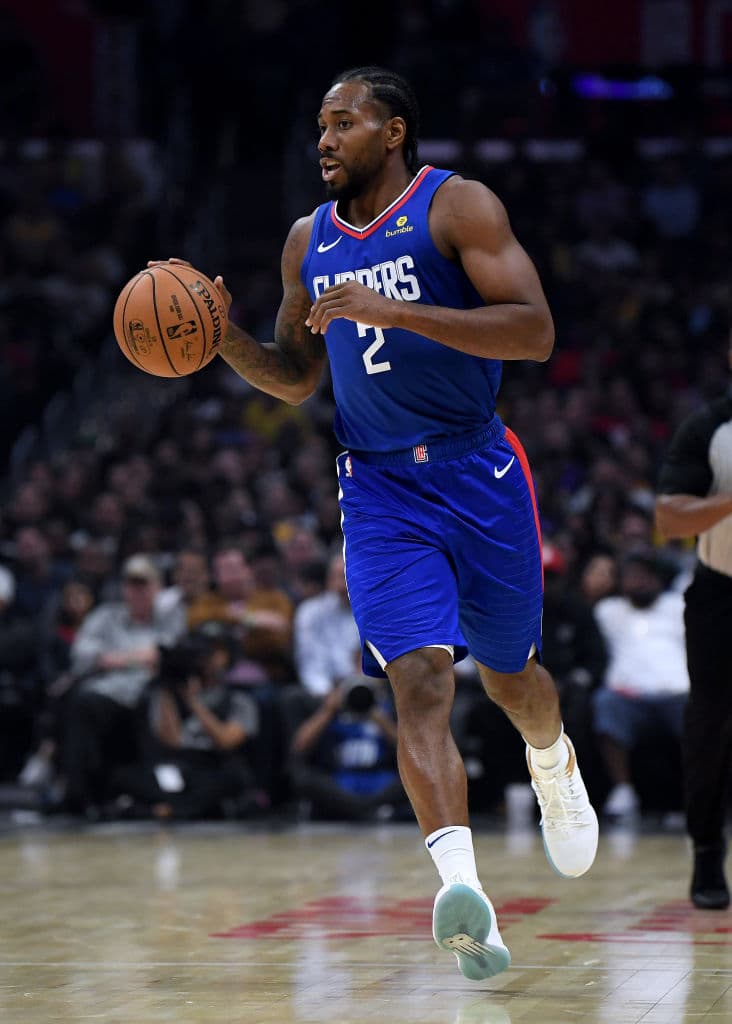 Kawhi Leonard, se queda con la quinta posición gracias a su título de la NBA, su MVP de la NBA y su curioso traspaso de los Toronto Raptors a Los Angeles Clippers.