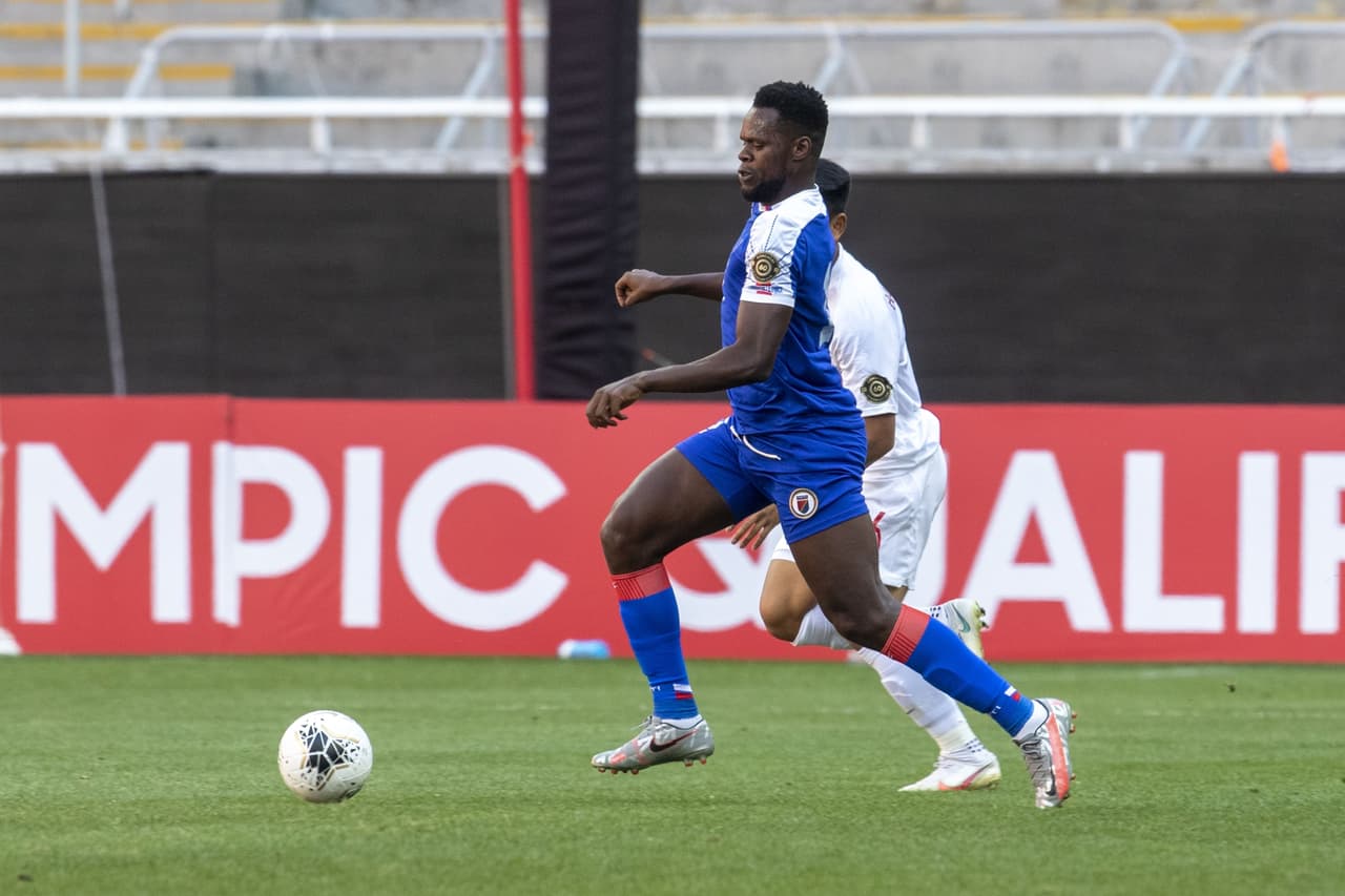 La pólvora de los canadienses y los haitianos se queda em casa y terminan empatando con un horrible 0-0.