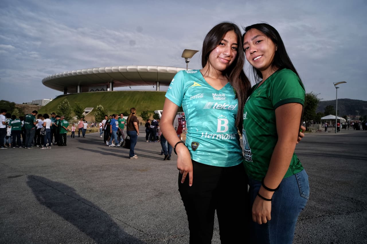 Los colores de Chivas de Guadalara y de León encontraron la alegría de los hinchas como su mejor lugar para vivir la fiesta de la Jornada 16 del Clausura 2019.