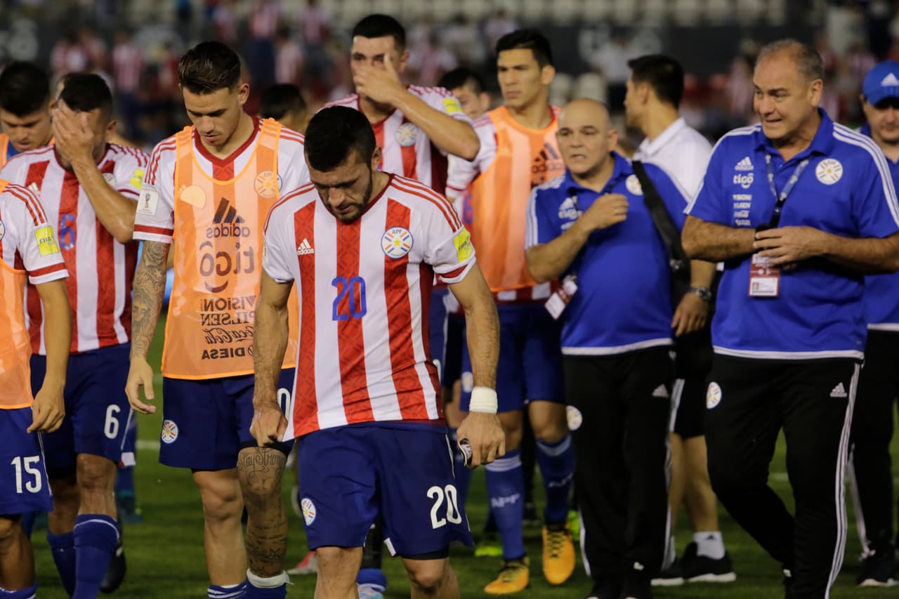 Paraguay, también por fuera del Mundial, quiere dar una excelente presentación en una jornada que se caracteriza por la presión de quienes van al Mundial y arrancan nuevos procesos.