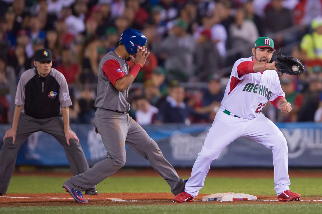 Puerto Rico se encargó de propinarle un golpe de 9-4 a la novena local, que ahora está obligada a ganarle a Venezuela.
