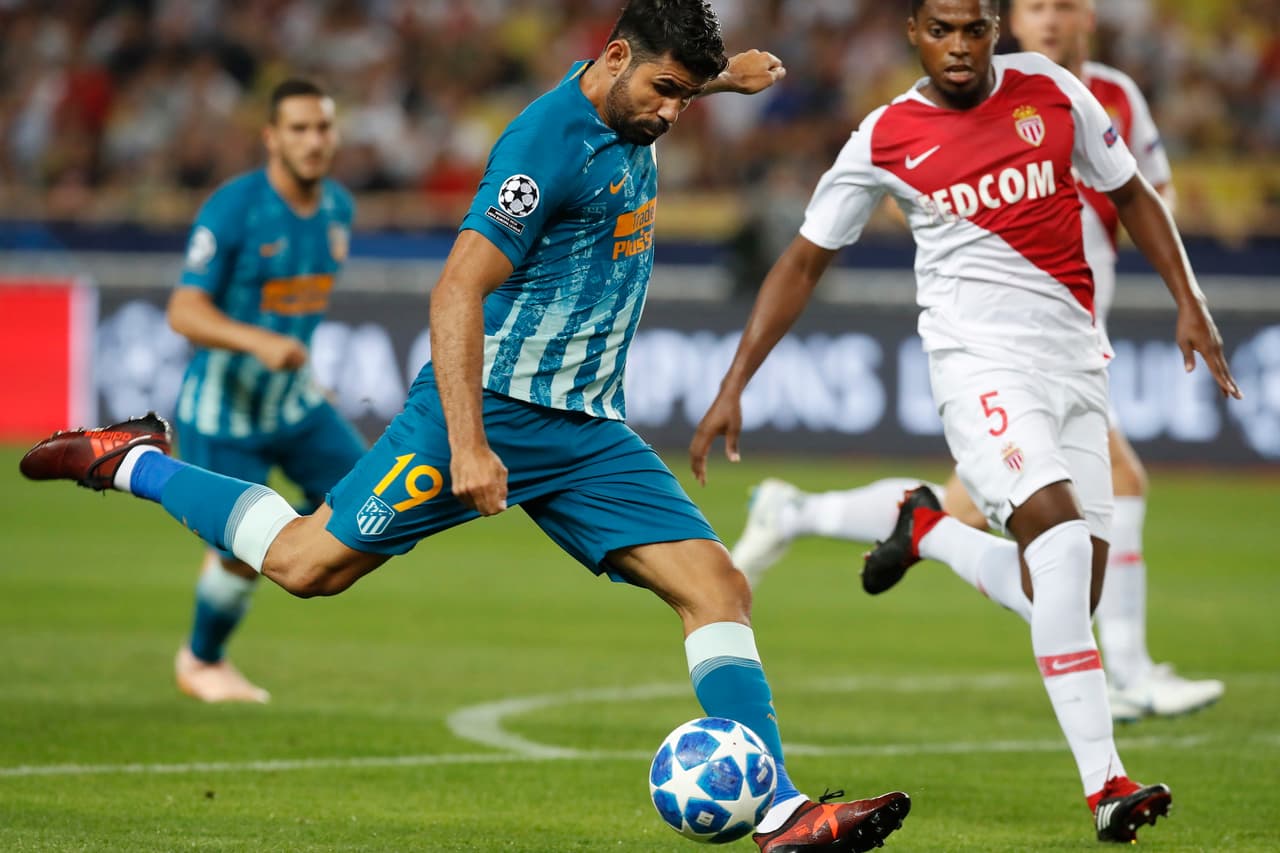 Y a los 31 minutos el incisivo Costa dejó su huella en el partido, un cotejo que empezaba a complicarse, pero con una jugada tejida con Antoine Griezmann, lo destrabó.