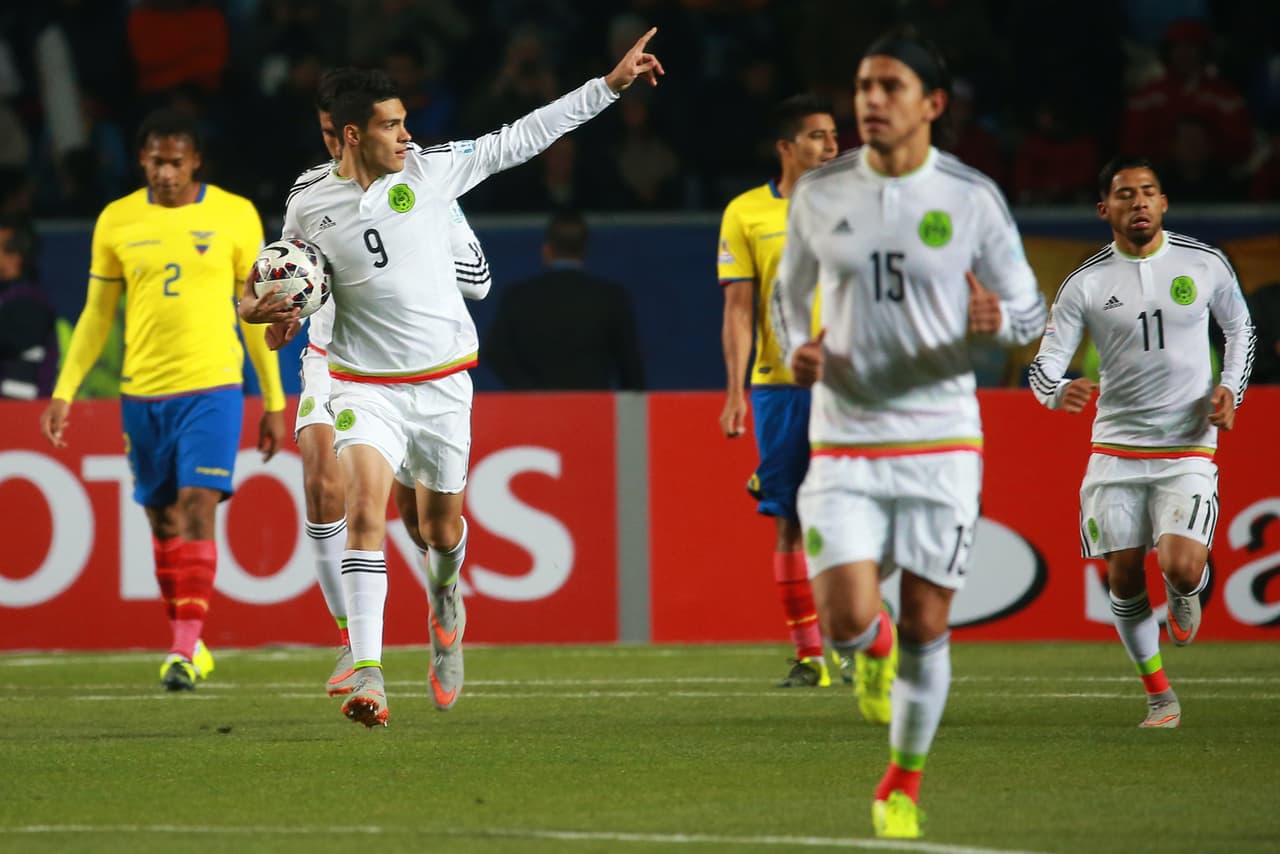 El gol de Jiménez de nada le sirvió a México que termina eliminado de la Copa América.