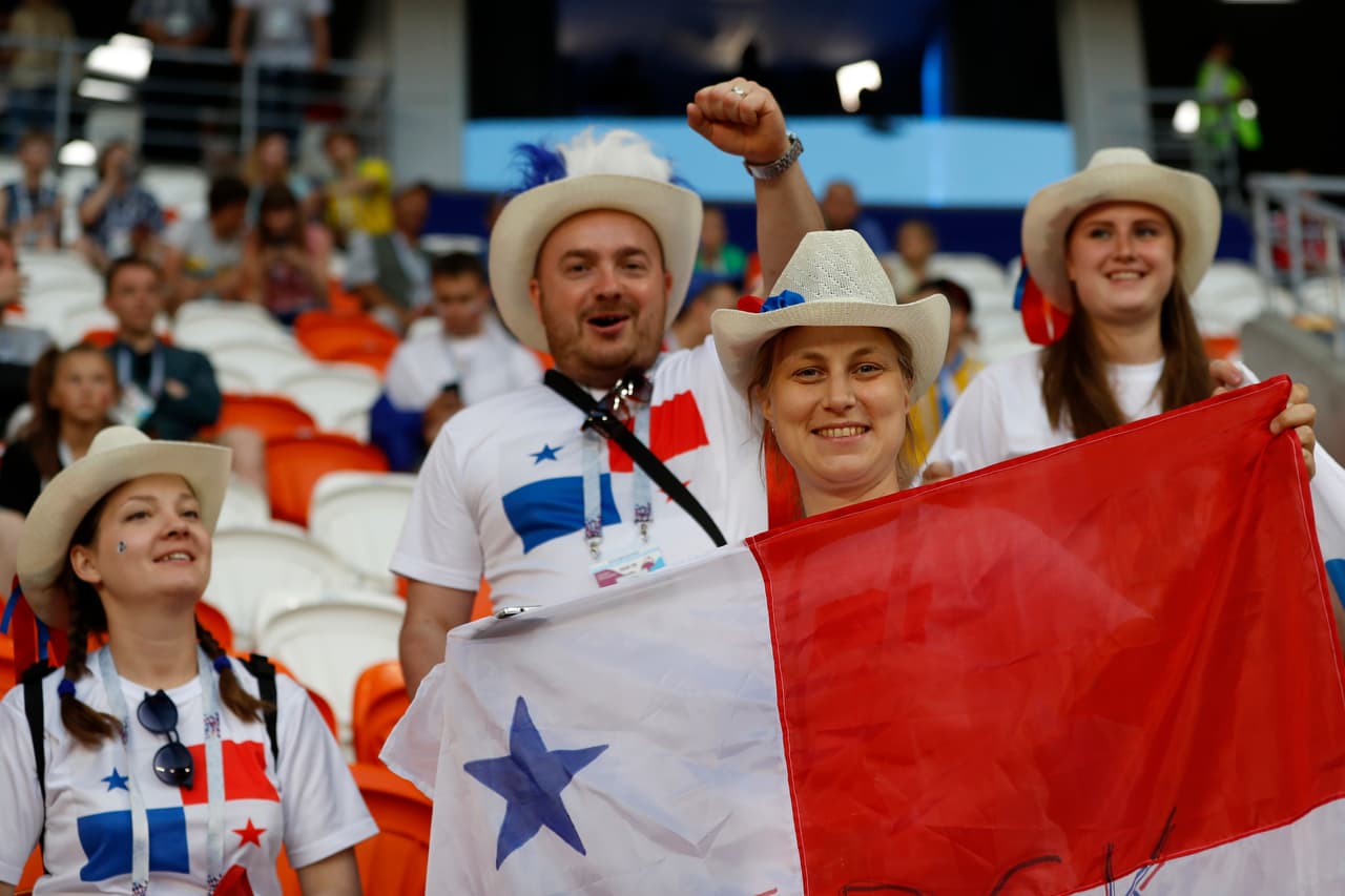 Orgullo, pasión y esperanza. Tres elementos con los que aficionados tanto de Panamá como de Túnez acudieron a Mordovia Arena para apoyar a los suyos y volver a casa con una alegría qué contar.