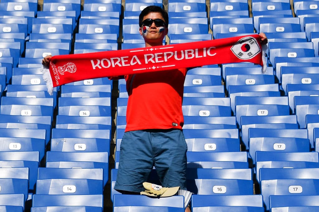 La fiesta de los fanáticos para el partido de México y Corea del Sur por el grupo F en el Mundial de Rusia 2018 tuvo como protagonista el colorido de los seguidores del 'Tri' en Rostov.