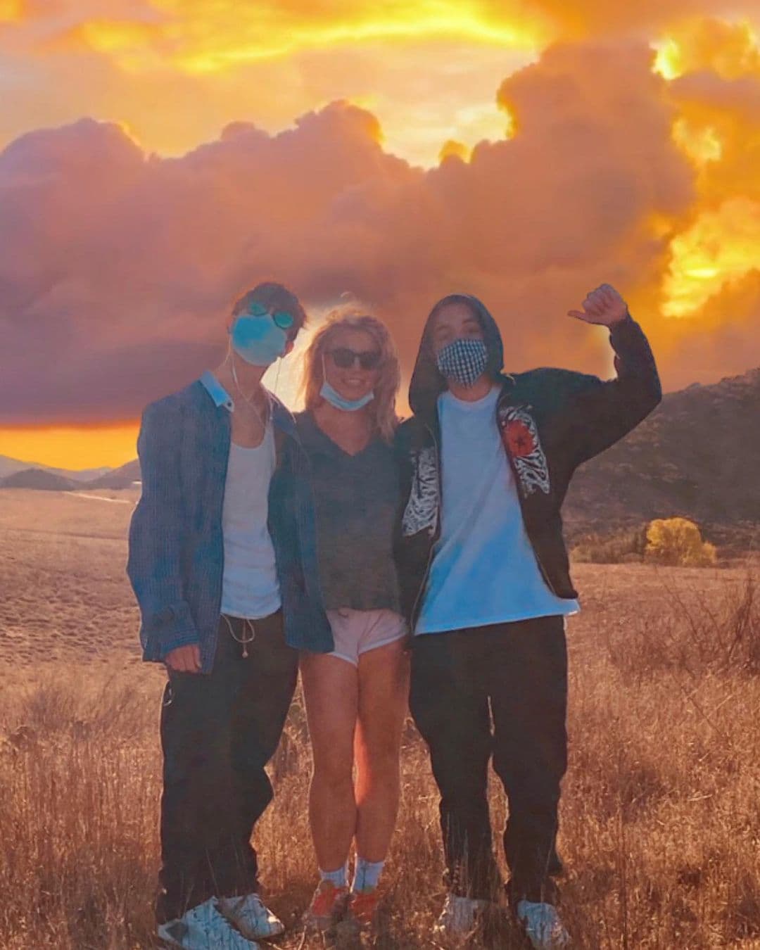 La ‘Princesa del Pop’, compartió una foto con sus hijos, donde también habla sobre lo afortunada que es al ser madre.