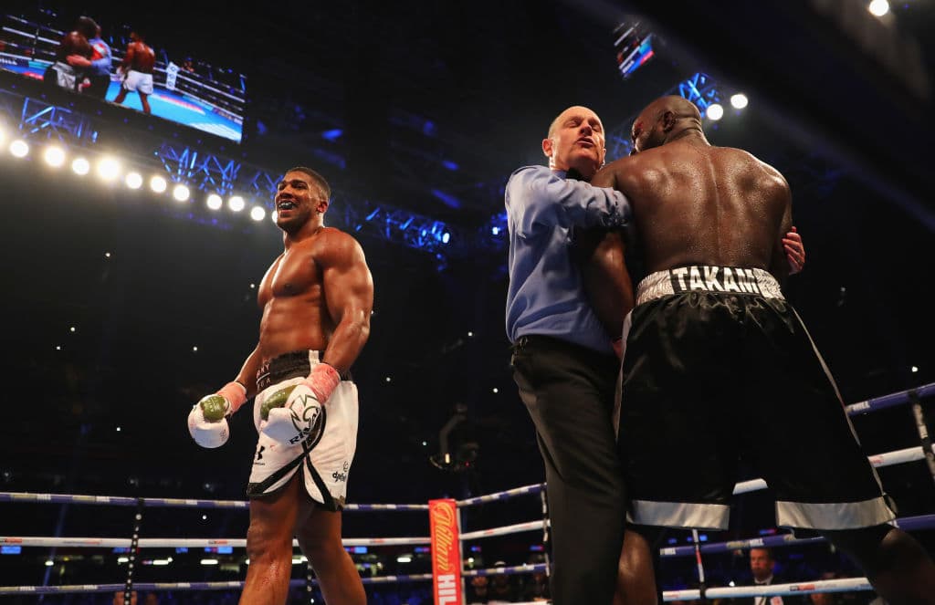 Anthony Joshua viene de derrotar por nocaut técnico a Carlos Takam en 10 episodios.