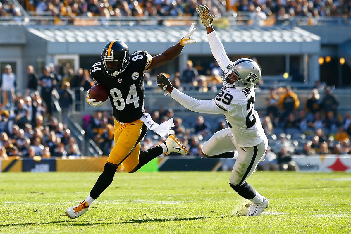 Antonio Brown logró 284 yardas en 17 recepciones, la novena mejor marca en la historia de la NFL, en el juego que los Steelers ganaron a los Raiders 38-35, aunque salió lesionado el 'Big Ben'.