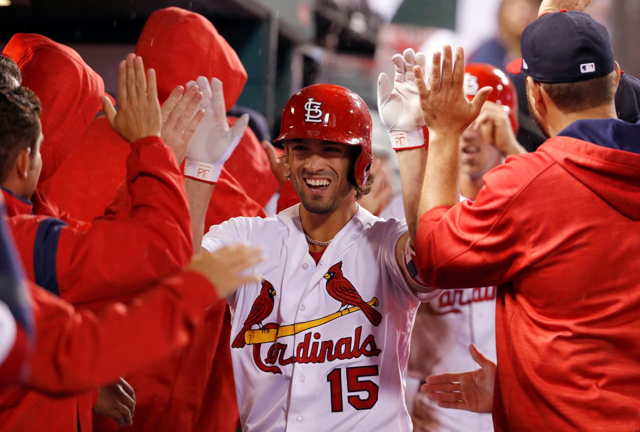Con dos outs y las bases llenas, Grichuk pegó una línea de 1-2 al hueco entre los jardines izquierdo y central, la segunda vez en su carrera que un batazo suyo cierra un juego.