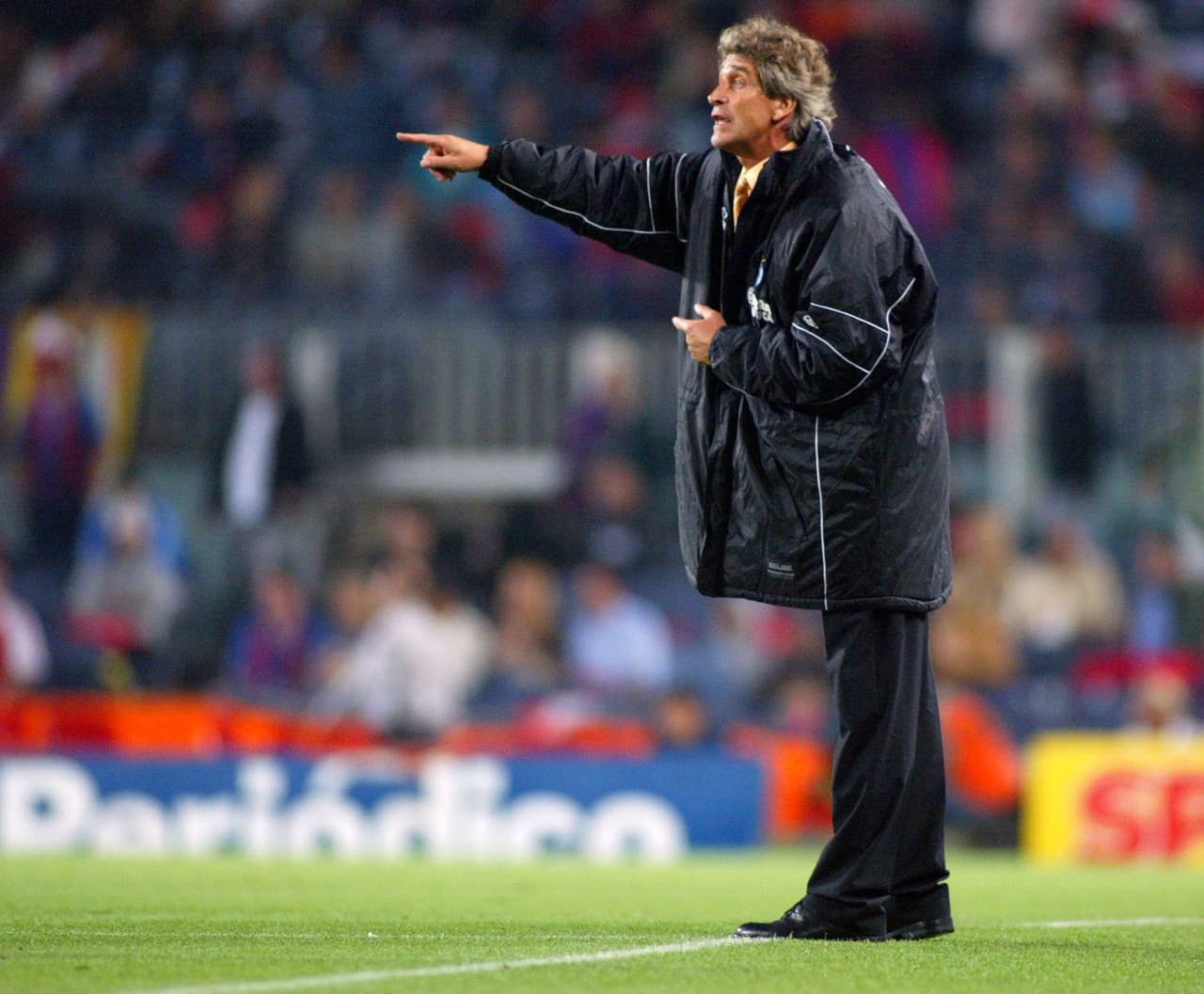 Manuel Pellegrini Vs. Juan Román Riquelme: el entrenador chileno aseguraba que el argentino no se comprometía en el Villarreal, mientras que él años después declaró que su "relación con él nunca fue ni buena ni mala, pero ojalá Pellegrini deje de hacer lo que le dicen los de arriba. Es complicado cuando una persona de 50 años tiene que hacer lo que quieren los dirigentes".