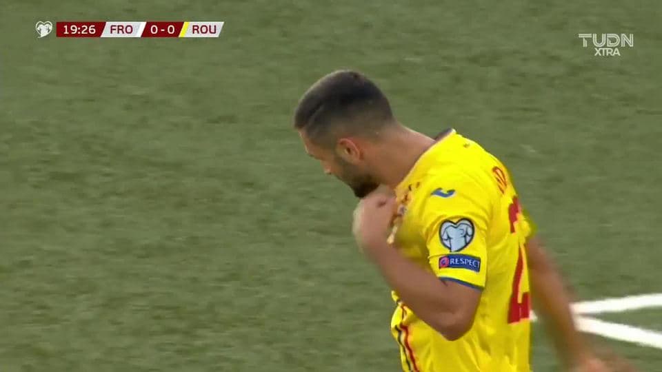 Tiro desviado de Florin Andone