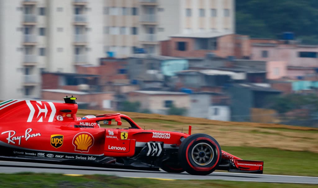 Kimi Raikkonen de Ferrari fue cuarto en la sesión y su vuelta rápida fue de 1:07.456.