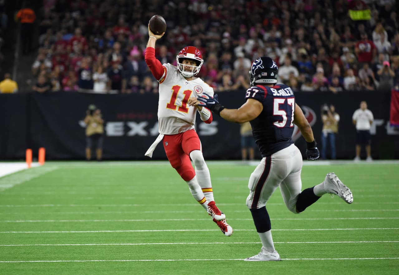 No obstante, Alex Smith está en plan de MVP, y no dejó que los Jefes perdieran el invicto en Houston.