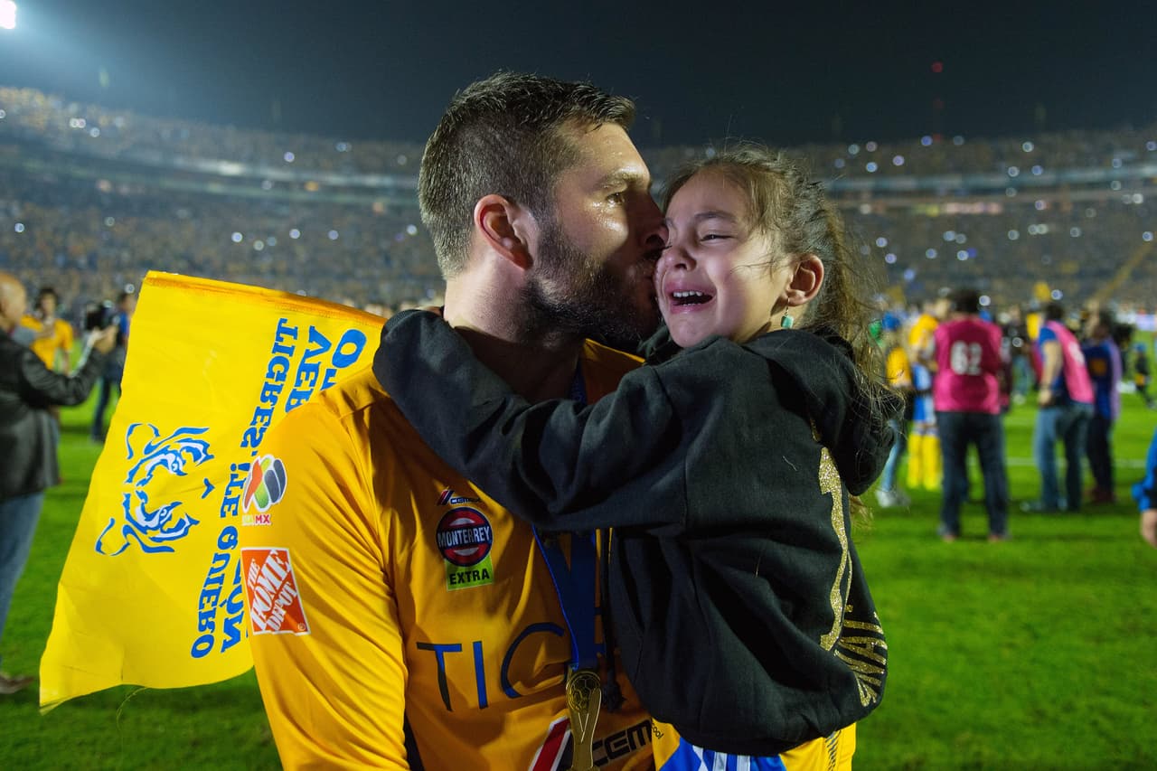 Incluso, el jugador se ha mostrado feliz de estar en territorio mexicano, donde tiene estabilidad junto a su familia. Su segundo hijo, Adán, nació en Monterrey.