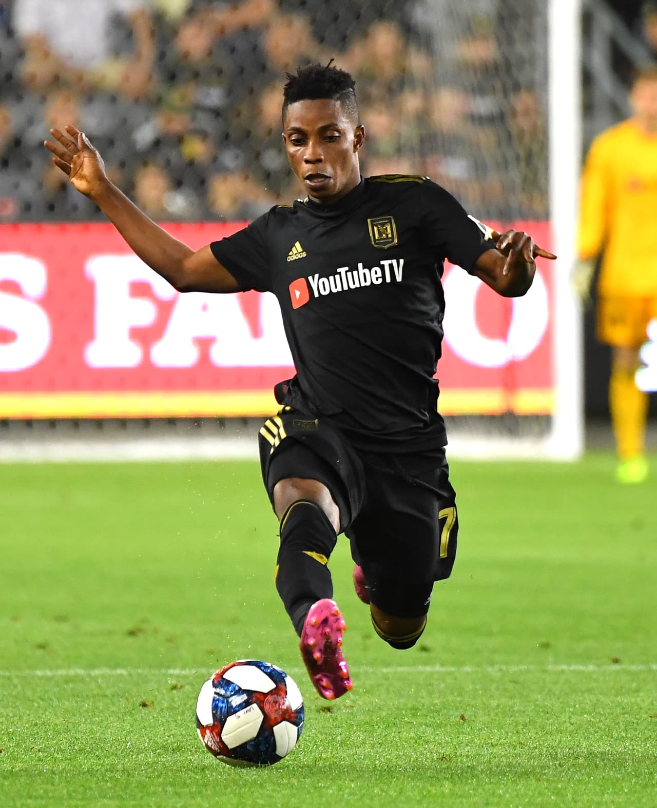 El infatigable Latif Blessing anotó dos goles en el 3-3 entre LAFC y LA Galaxy, en la quinta edición de 'el Tráfico'.