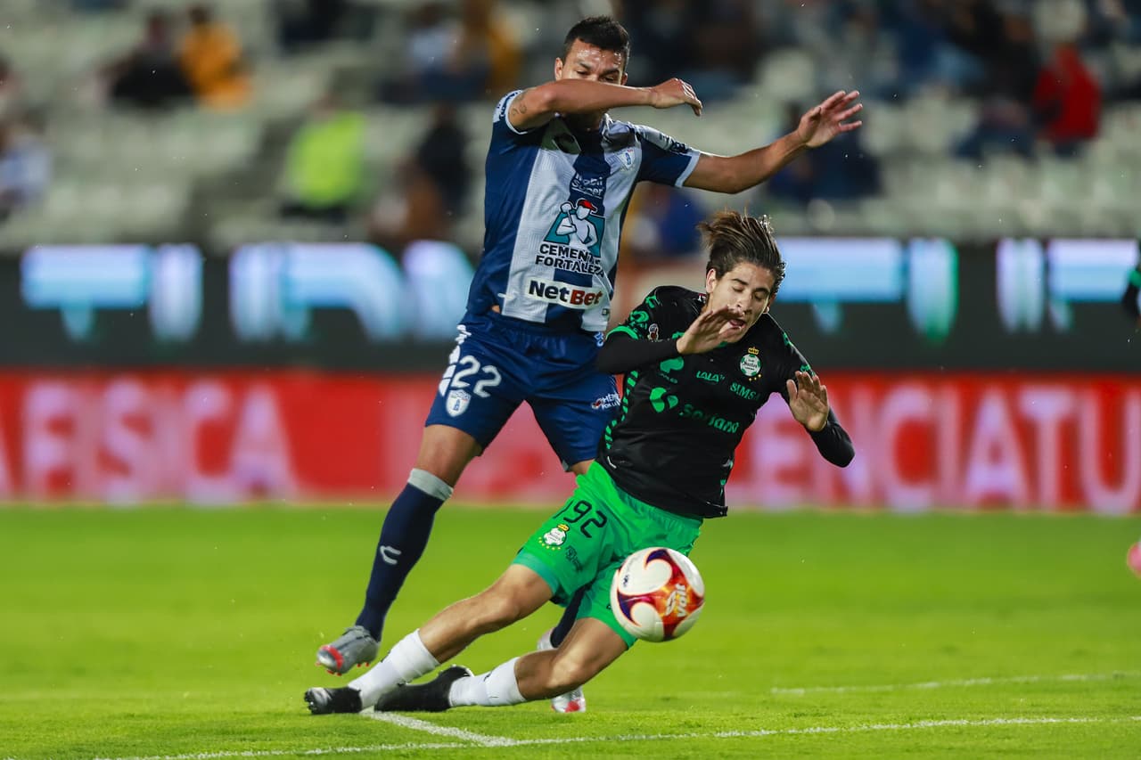 Pachuca se impone con lo justo a Santos y se acerca a los puestos de Repechaje, los de Torreón aún aspiran a ir directo a Cuartos de Final.