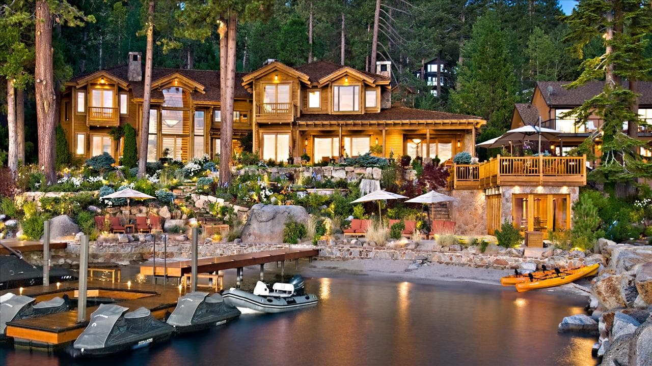 O si ya quiere cambiar de casa, podría comprarle su mansión en Ellison Estate, Woodside, al empresario Larry Ellison. Es una de las 10 casas más caras del mundo por un valor de 218 millones de dólares.