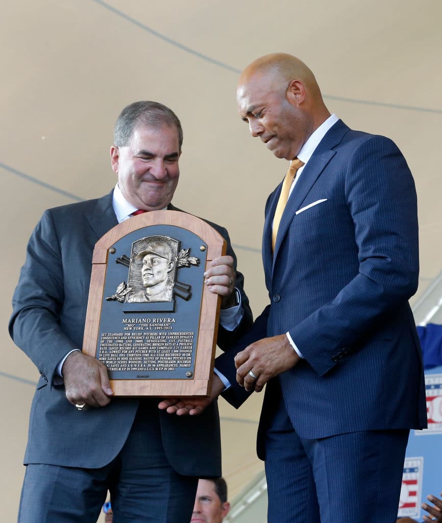 “Mariano Rivera nació en nuestra pequeña pero bendecida y amorosa Panamá. Esto nos llena de mucho patriotismo”, le dijo Kidian Jorge al sitio de MLB.com, quien junto a sus primos Fernando Rodríguez y Gerald Rodríguez ganó un concurso en Panamá para presenciar la exaltación del excerrador de los Yankees de Nueva York. “Para nosotros es algo grande y gracias a sus logros, hoy está en nombre de Panamá en el Salón de la Fama del Béisbol de Grandes Ligas”.