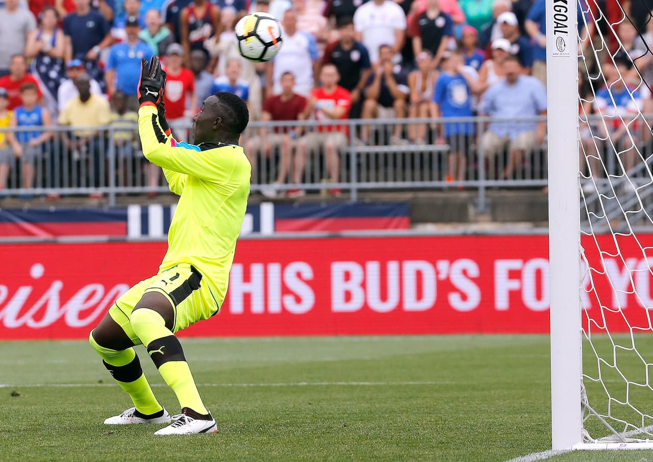 El portero ghanés Richard Ofori Antwi poco pudo hacer ante el cañonazo del 14.