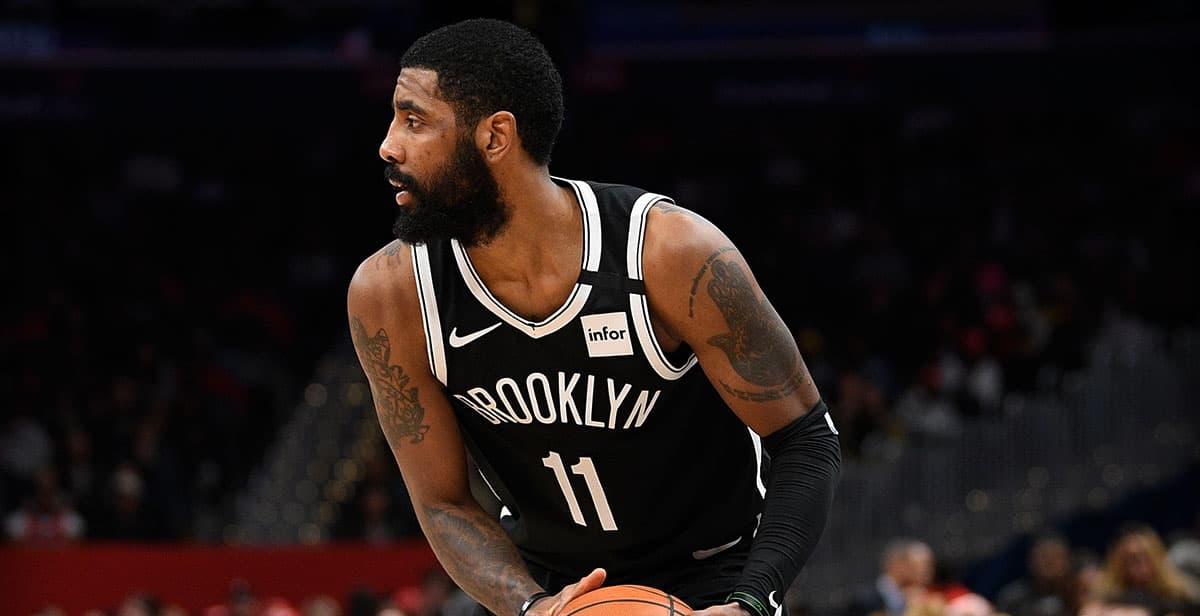 Kyrie Irving abre fondo para jugadoras de WNBA