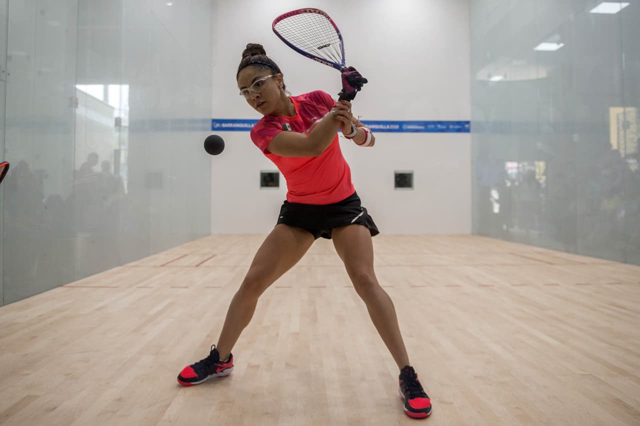 Longoria, la principal atleta de México en estos Juegos, llegó con el precedente de triunfos en Cartagena 2006, Mayagüez 2010
<b> </b>y Veracruz 2014.