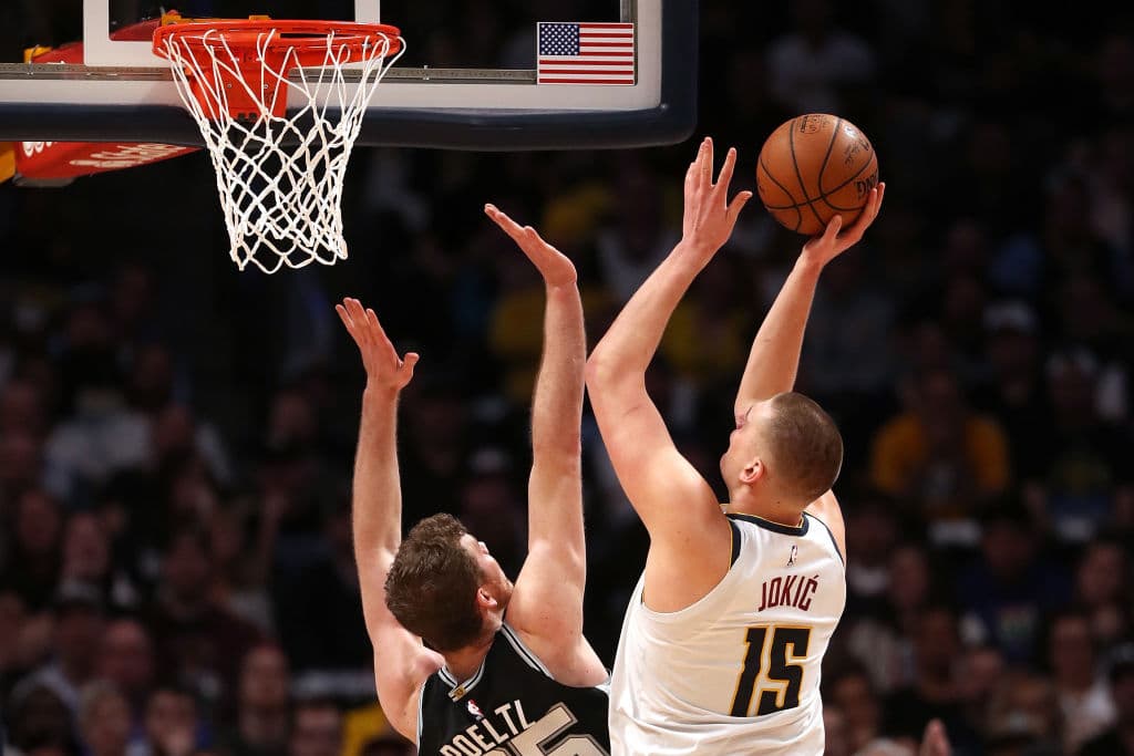 Los Nuggets tuvieron un 48.3 por ciento de efectividad en tiros de campo pero el 41.7 de eficacia en triples fue lo que realmente los metió en el partido.