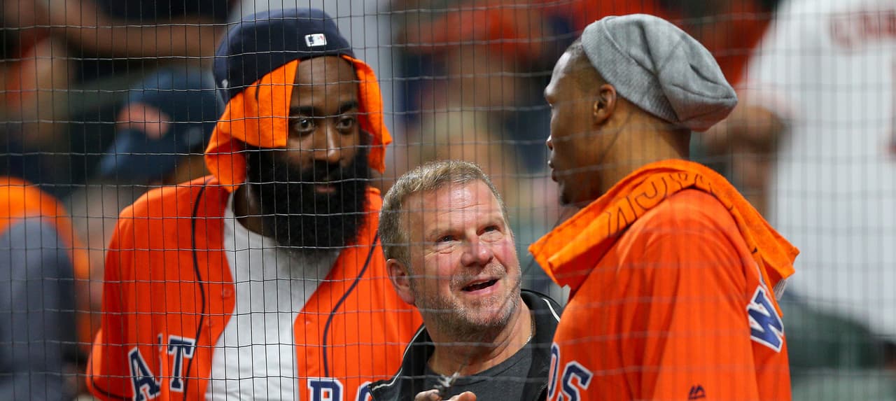 Roban identidad del dueño de los Rockets para comprar muebles