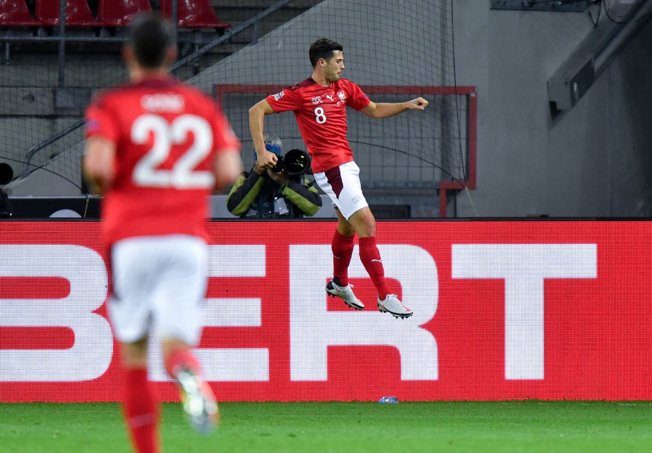 Remo Freuler (26’) creció la diferencia en el marcador.